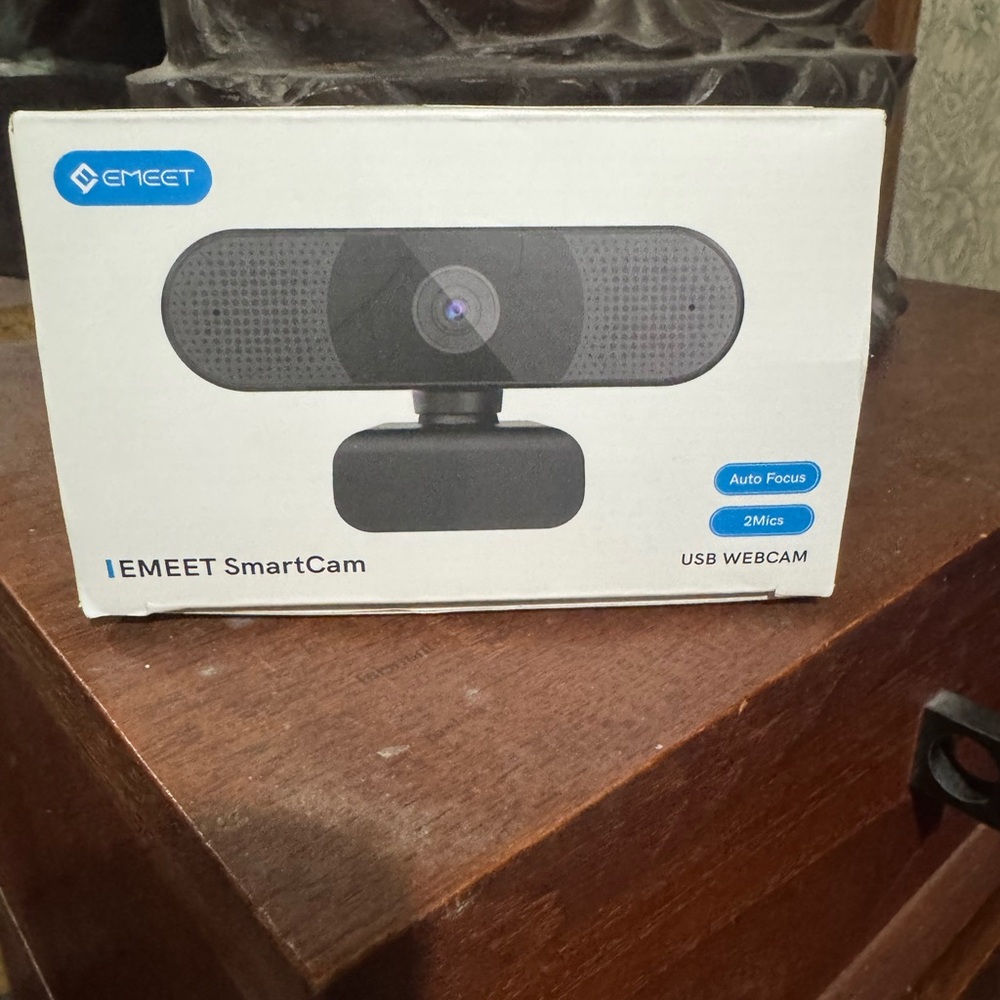 Black USB Webcam with Dual Microphones